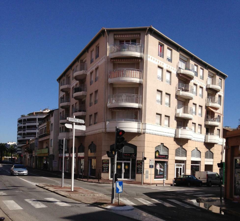 Palais Alexandra Appartement Antibes Buitenkant foto